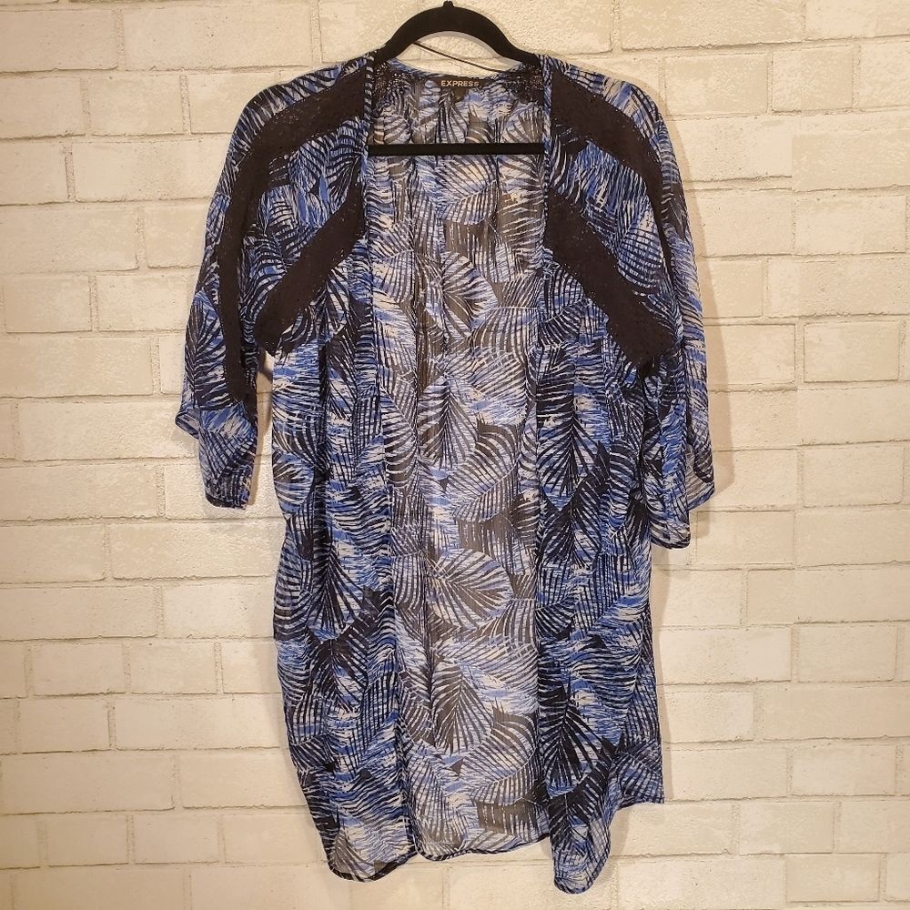 Express cute kimono top